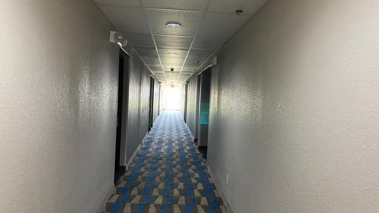 Microtel Inn & Suites By Wyndham Ardmore Bagian luar foto