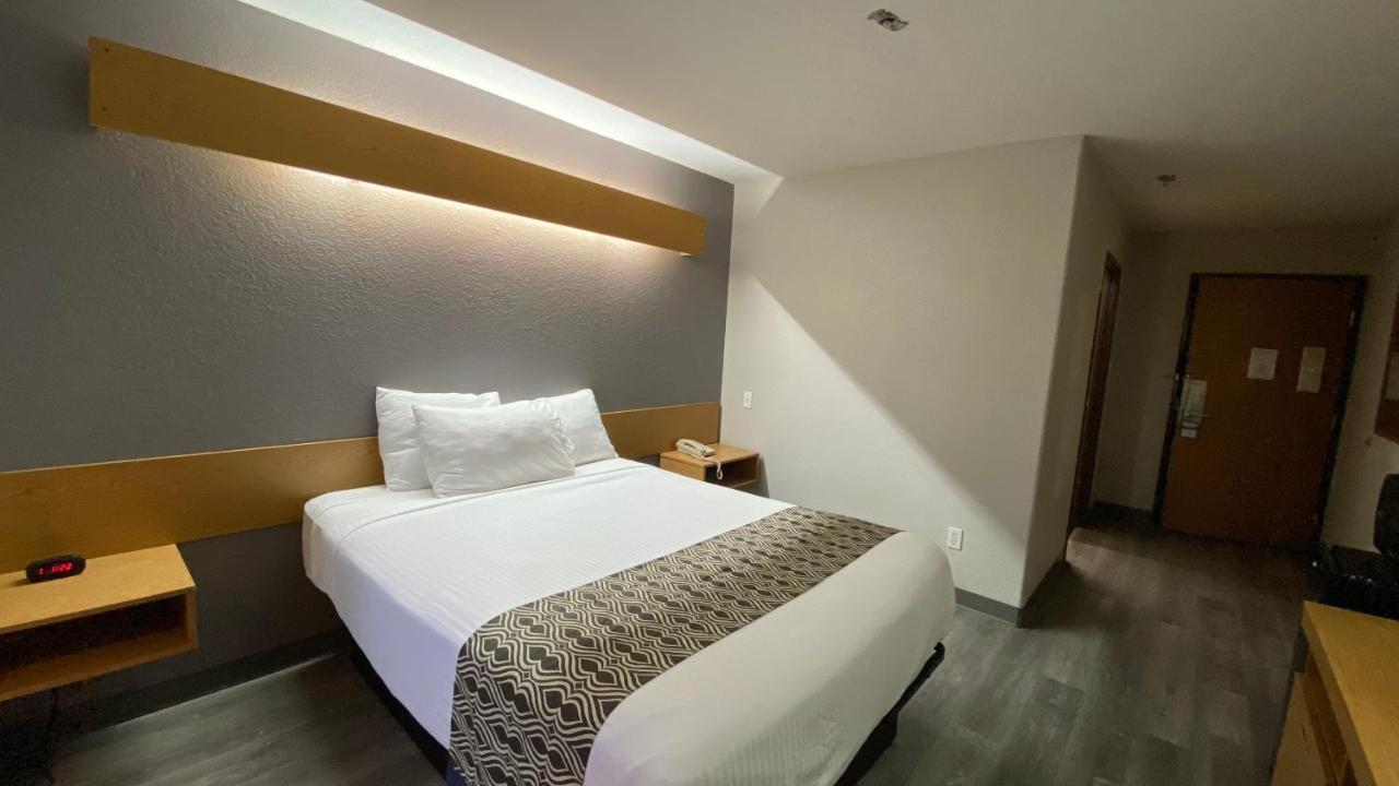 Microtel Inn & Suites By Wyndham Ardmore Bagian luar foto