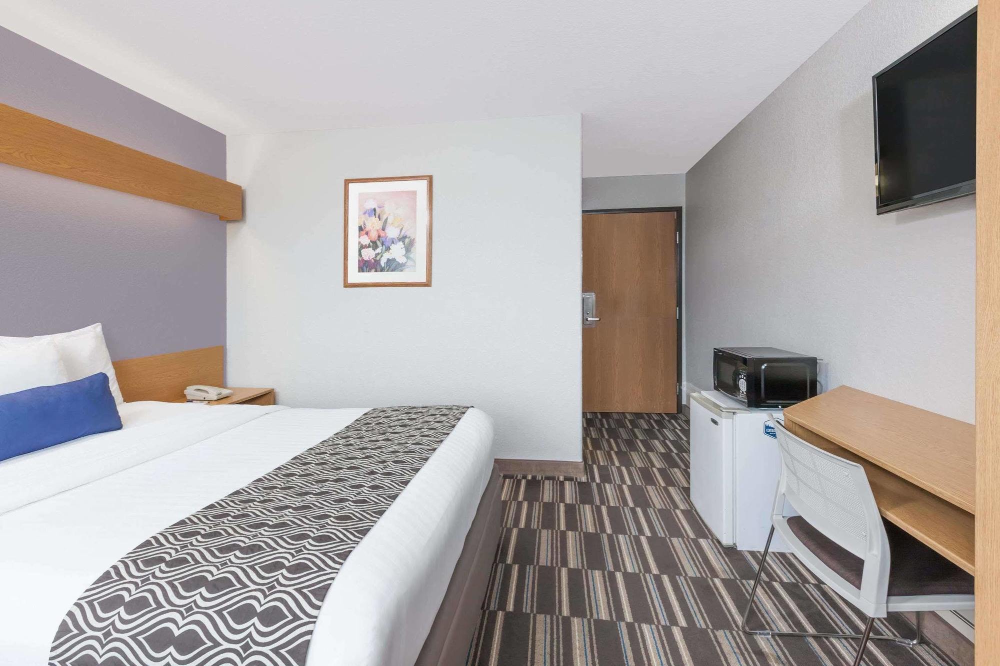 Microtel Inn & Suites By Wyndham Ardmore Bagian luar foto